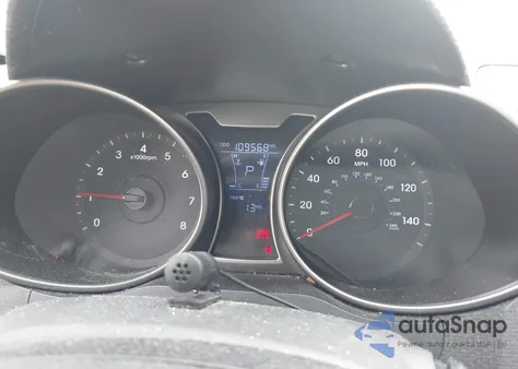 2013 Hyundai Veloster Base W/Black z USA, uszkodzony, nr VIN KMHTC6AD3DU118515